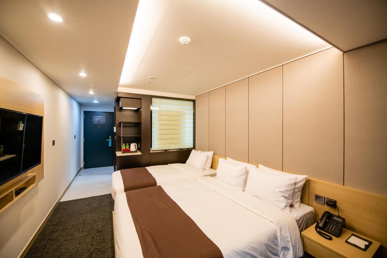 Jackson9S Hotel Chuncheon Bagian luar foto
