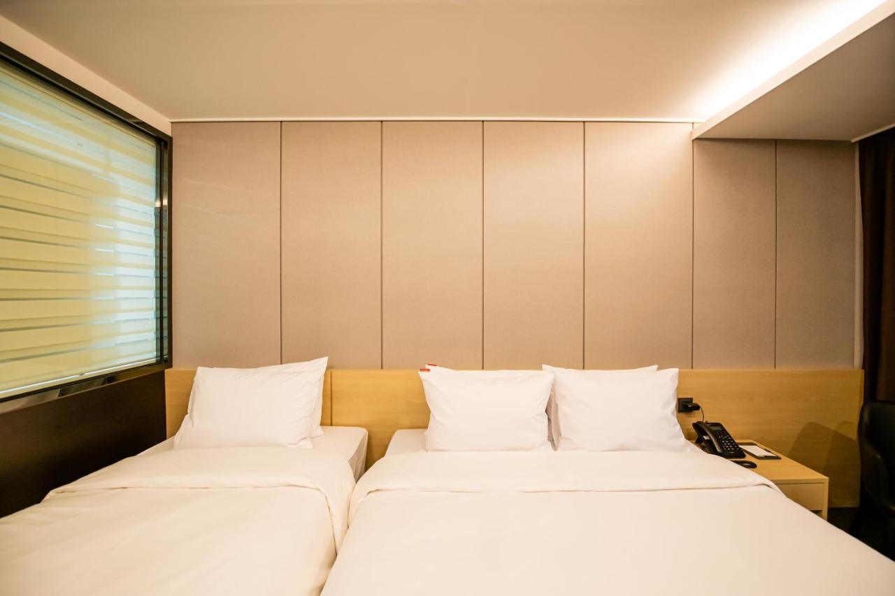 Jackson9S Hotel Chuncheon Bagian luar foto